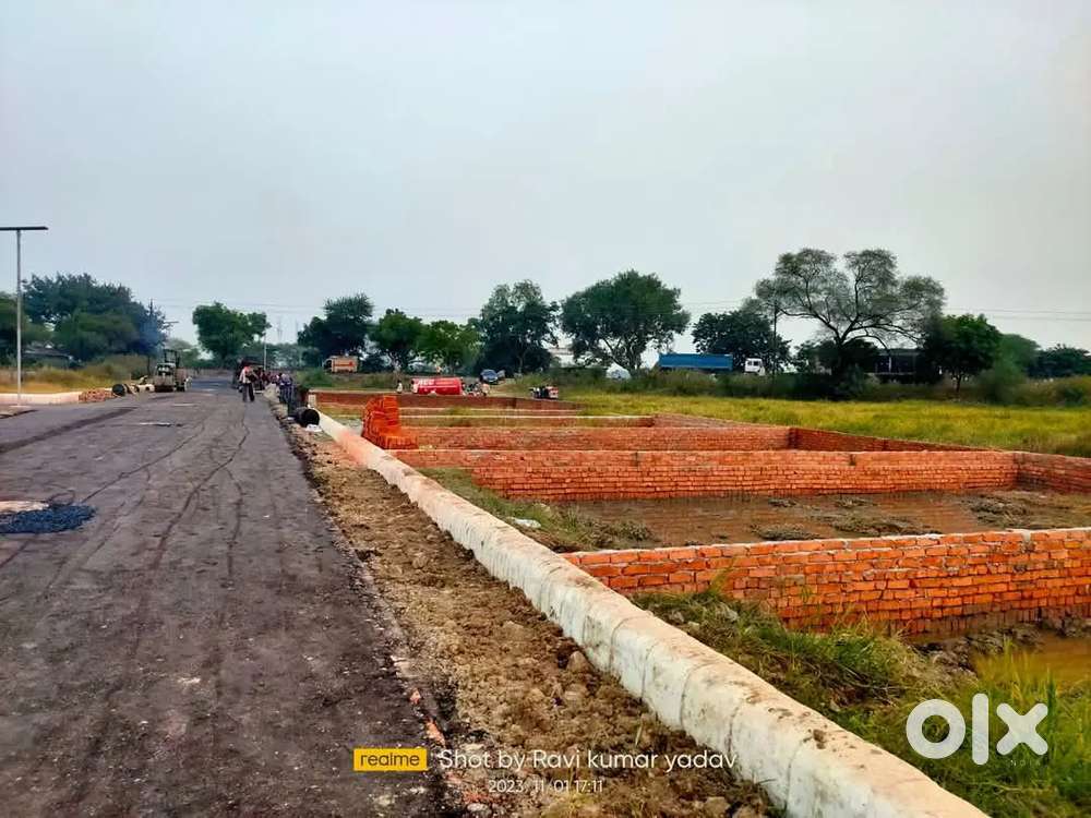 लखनऊ चारबाग रेलवे स्टेशन से 14किलोमीटर की दूरी पर प्लाट ले रिंग रोड पर