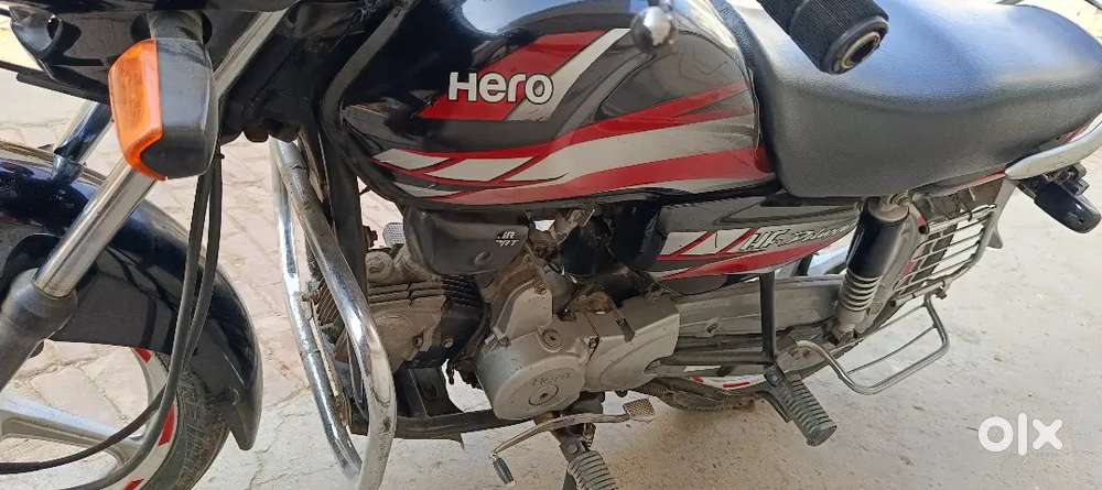 Bike bs 4 mein Koi Kam nahin Hai Bhai ekadam smooth chalti Hai
