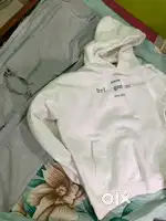 Best Combo collection  Scrach Jean &Pure white Hoodie (Bedshert Cloth)