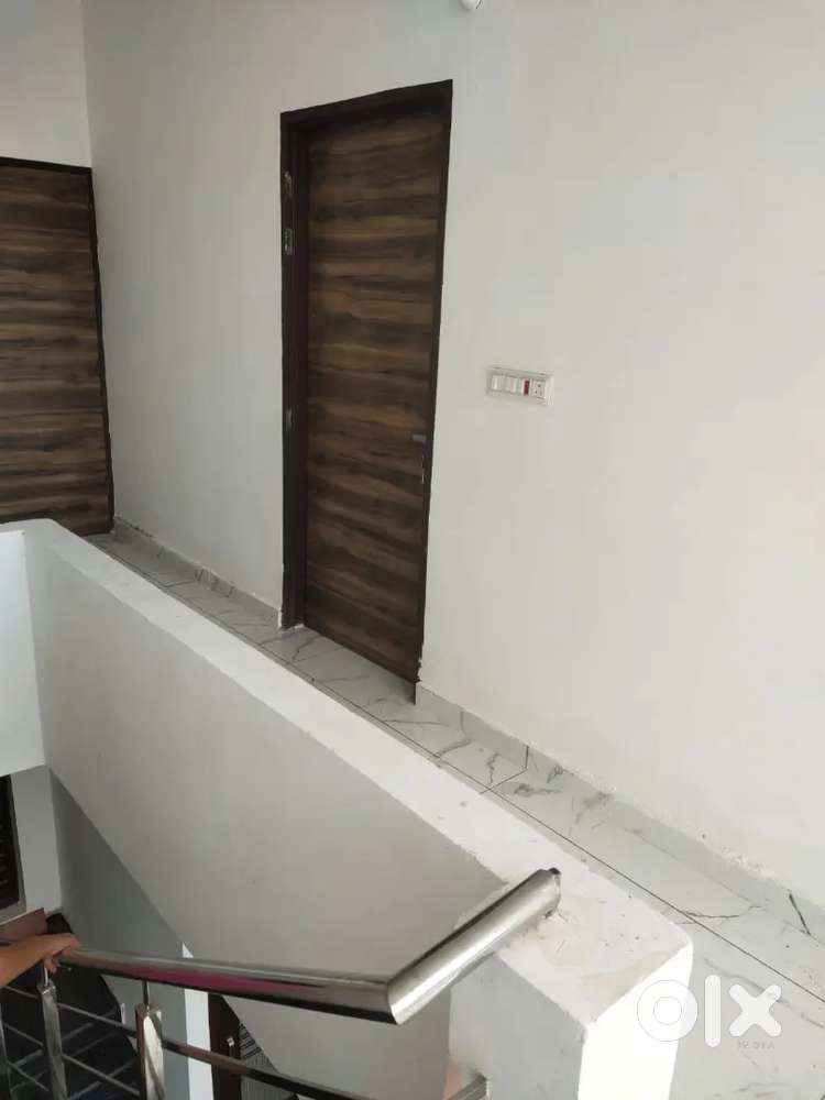 01 Room with attached bathroom