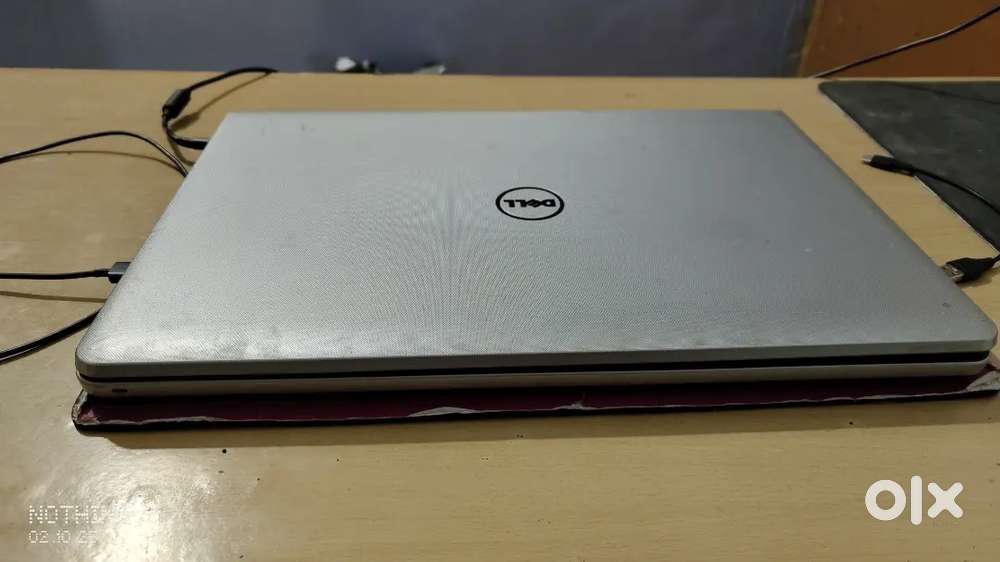 Dell laptop i5/6Gen (4GB /1 TB) 17 Screen