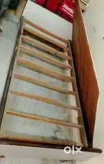 Urgent sell single cut bed with parupu