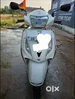 Tvs Jupiter 110cc white colour in excelent condition.