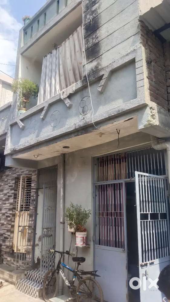 3 mad nu raw house vechvanu che near rangoli nagar narol