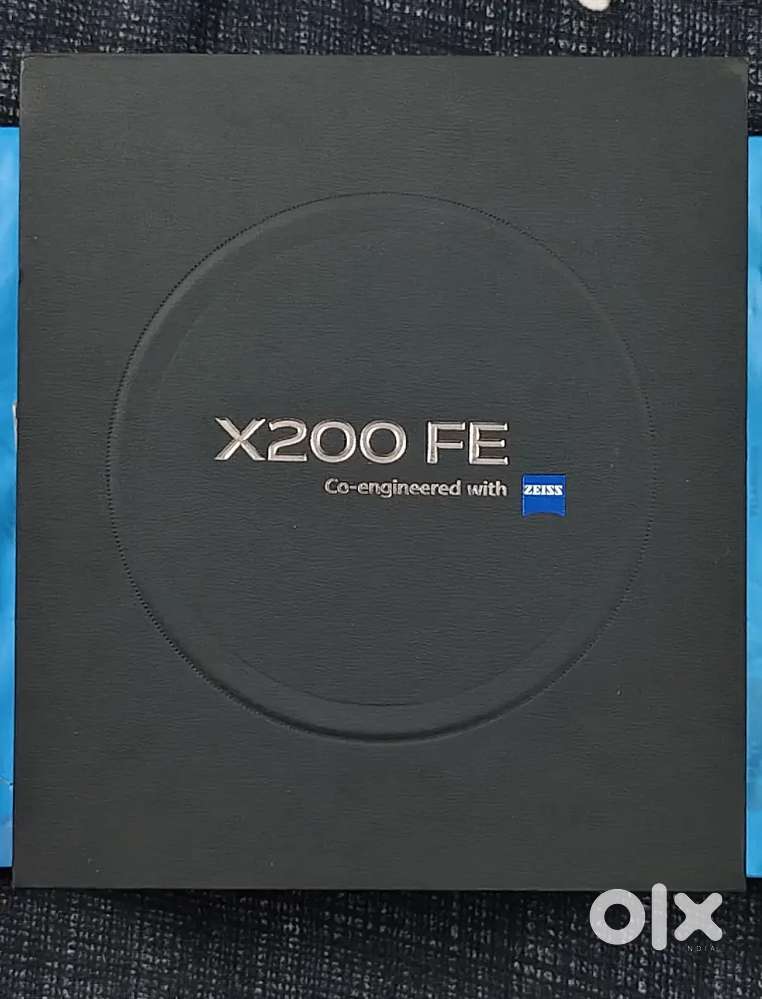 Vivo X 200FE