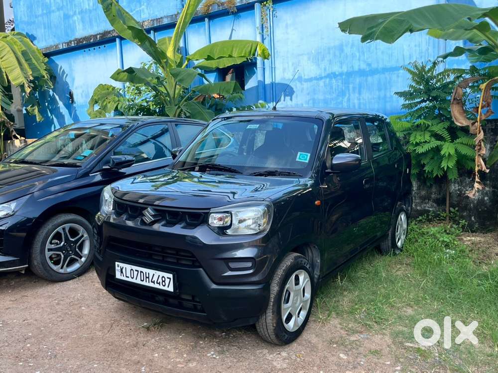 Maruti Suzuki S-Presso (VXI plus Automatic)2022 Petrol 16200 Km Driven