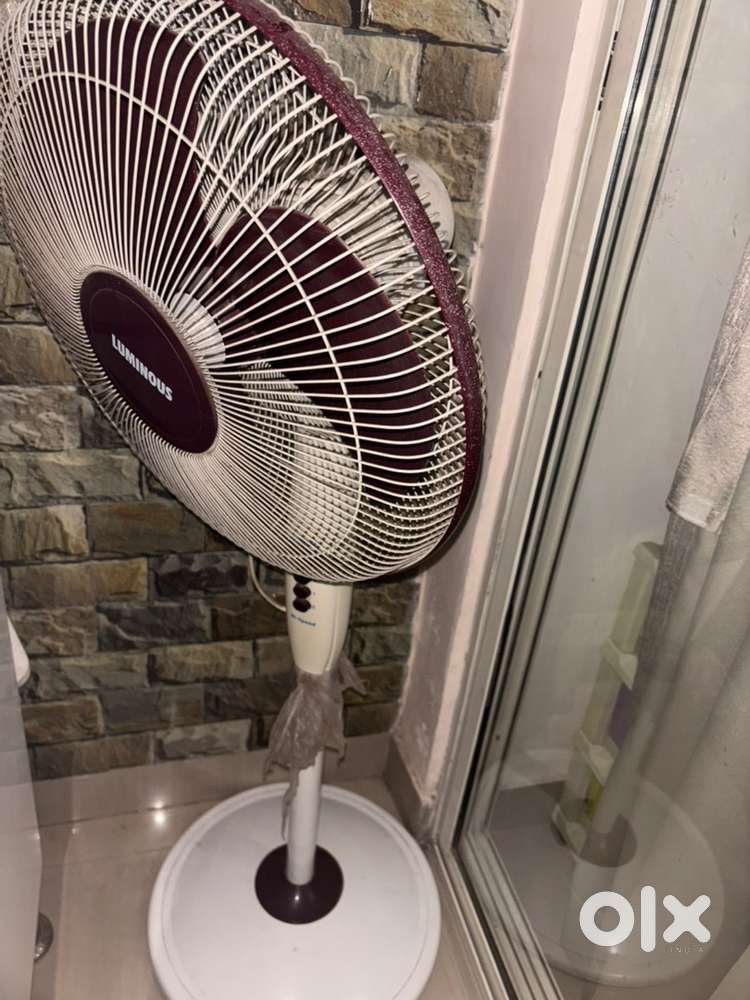 Stand fan in Excellent Condition