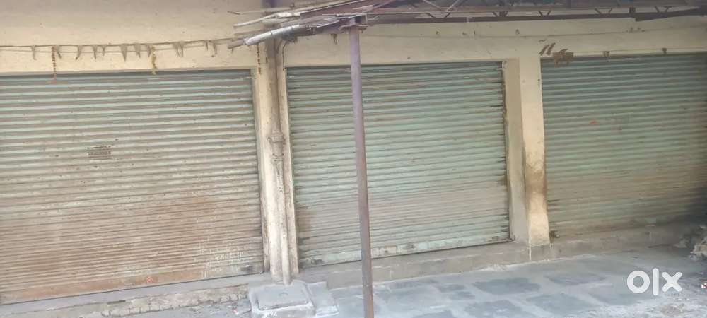 3 SHOPS 1200 sqft carpet ground floor near NIT garden Trimurtinagar