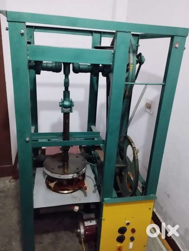 Dona Pattal  Crank Machine