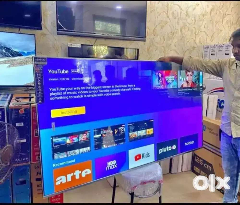 43 INCH SMART ANDROID LED TV FRAME LES 2GB RAM 16GB STORE SOUND BAR TV