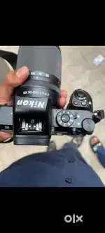 Nikon camera hh ekdam new condition hh