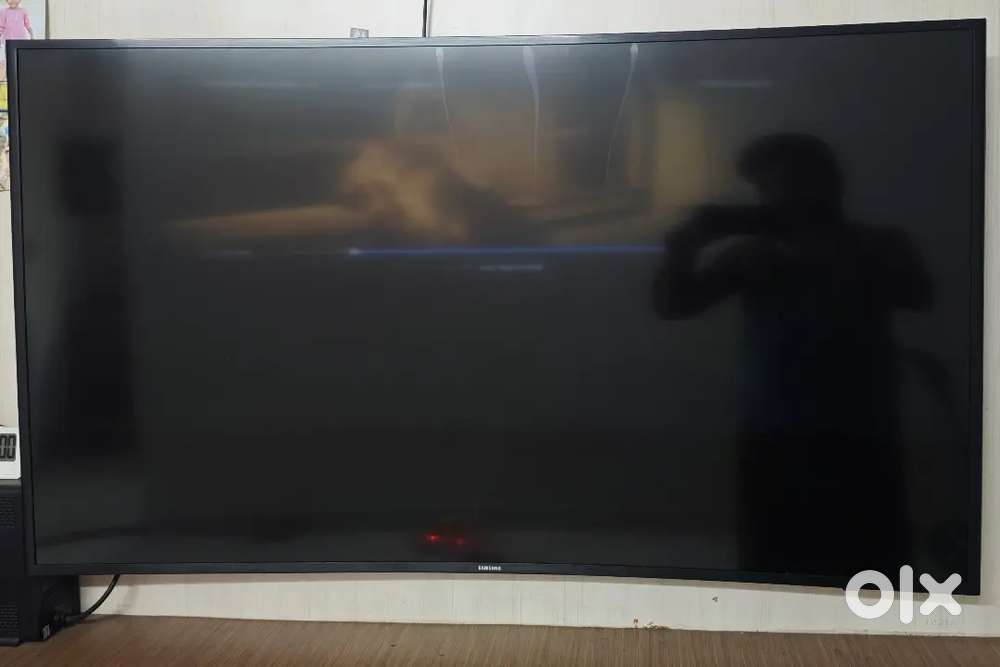 Samsung 55-inch Curved Smart LED 4k Ultra HD TV (Broken Display)