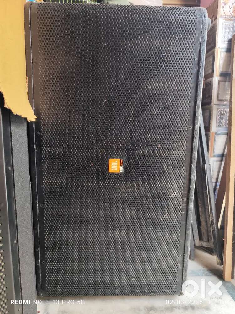 Dj bass cabinet