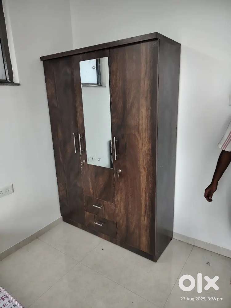 3 door wardrobe new factory