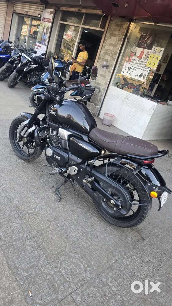 The bike zone Nashik sarda Circle with exchange offer available