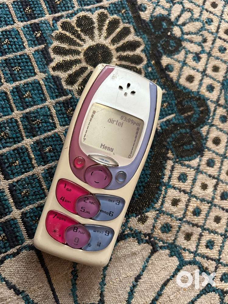 Nokia 2300 for sell at only 4999 rs.