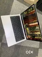 Macbook pro M3 Pro  14” 2023  18GB RAM  1TB SSD Silver  Wrnty