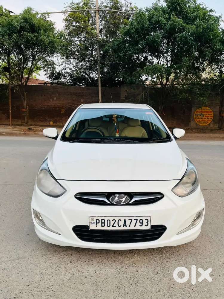 Hyundai verna