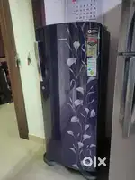 Very Good Condition 202L 5 Star single door fridge