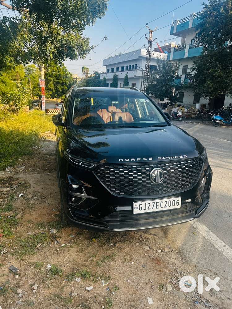 MG Hector Plus 2023