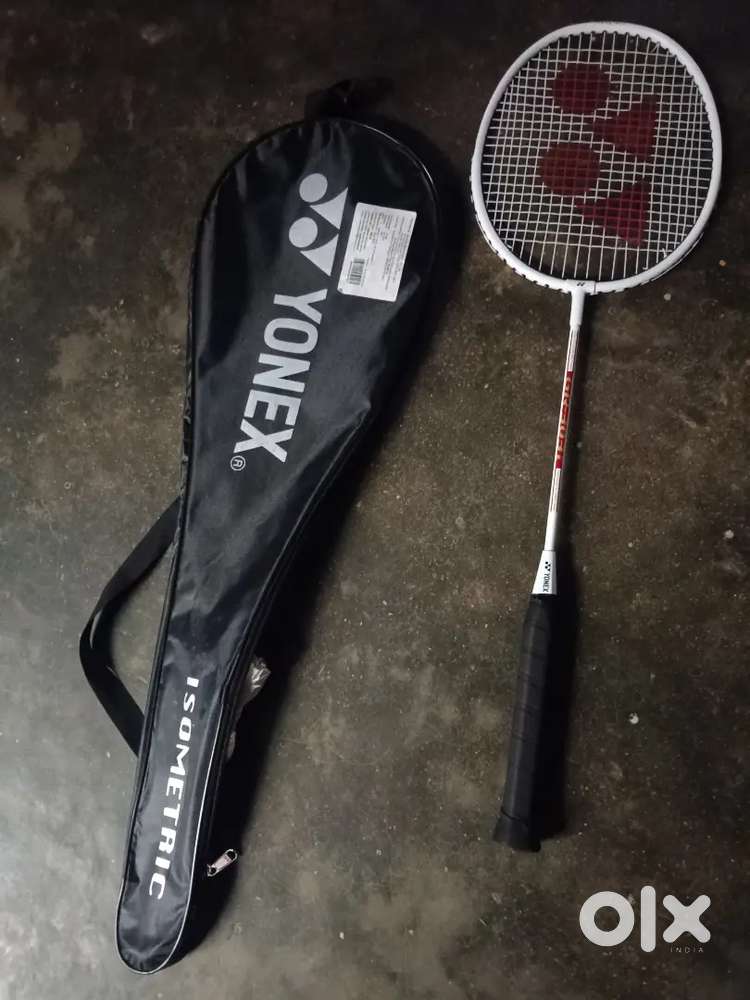 New yonex badminton 303 i white and red colour fully new bat