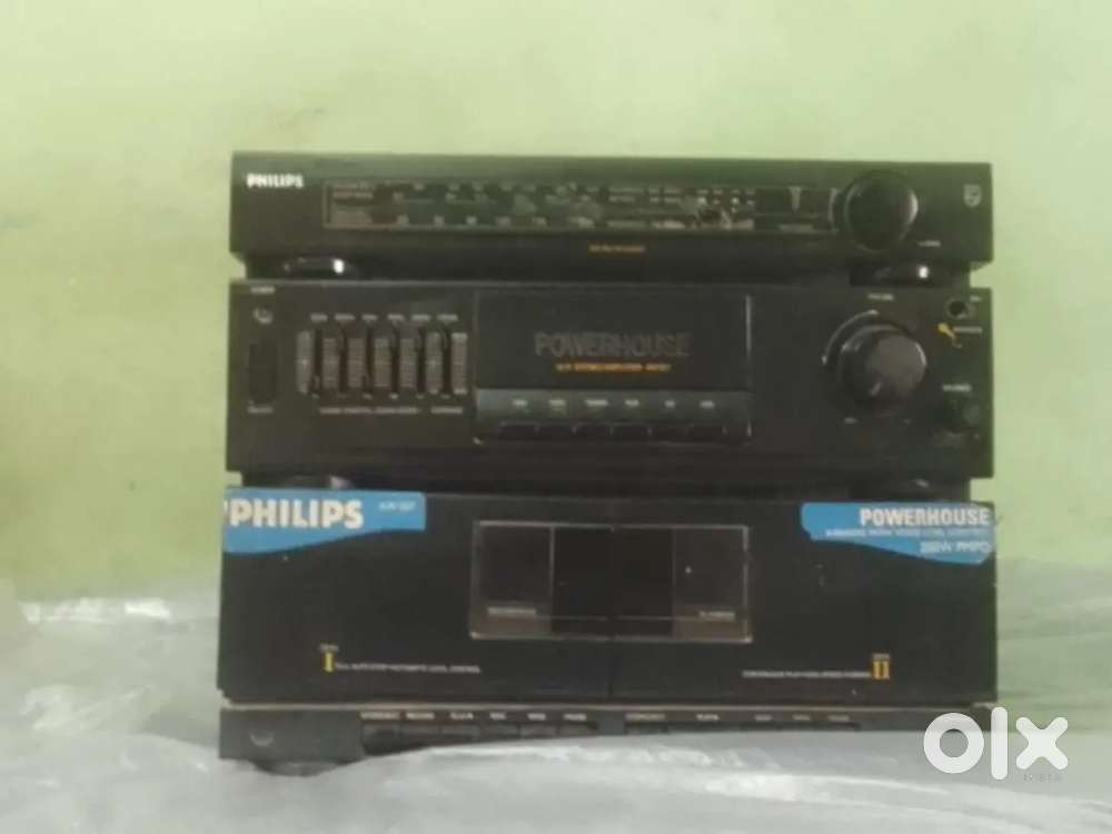 Philips stereo amp 200 watts power house aux cassette FM equilzer
