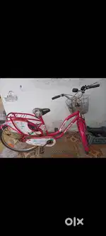 Girls cycle