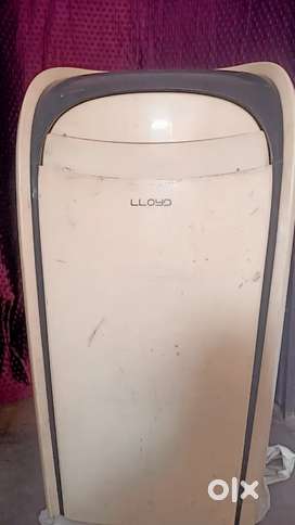 Lloyd 1 Ton Portable AC
