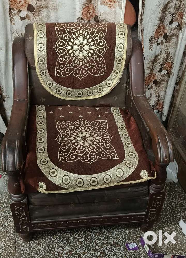 5 seat sofa