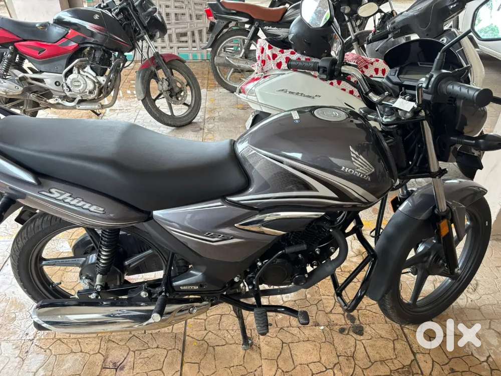 New shine 125 just 1 month old