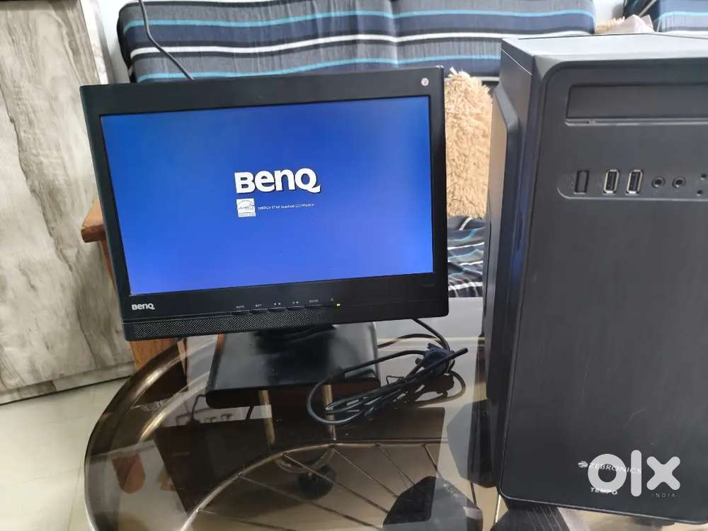 LCD MONITOR WITH CPU