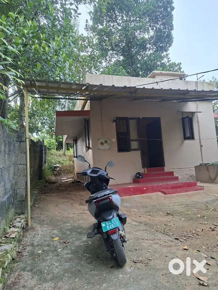 For rental 1 km away from sreekariyam