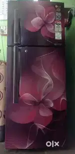 L.G Refrigerator 260 litres working in good condition urgent sale