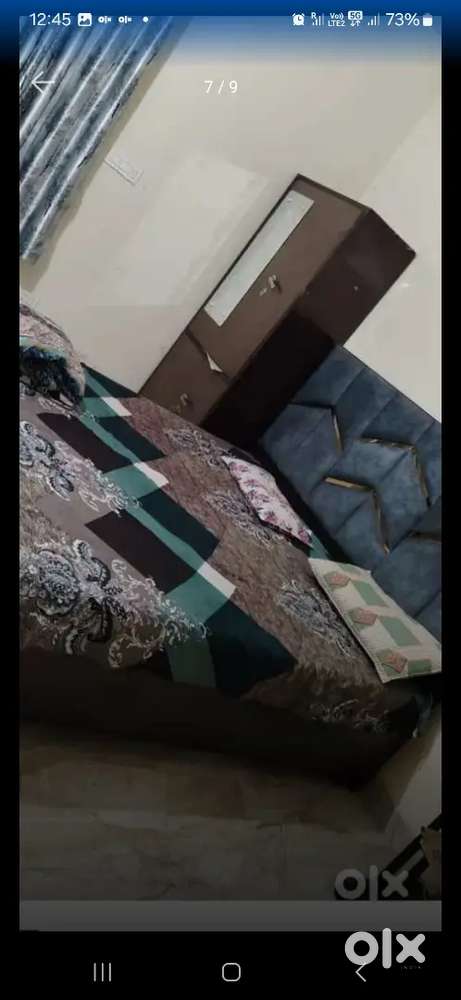 PG for Girls near metro mall all facilities