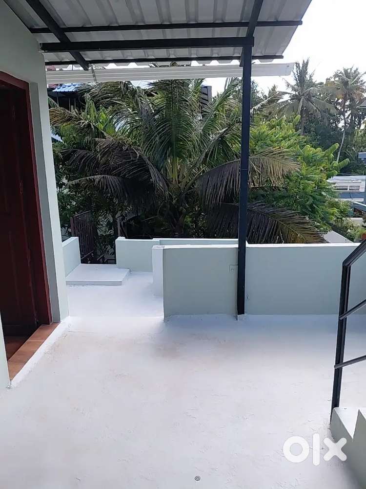 First floor for rent