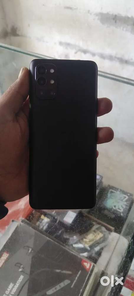 One' plus 9r 8gb 128