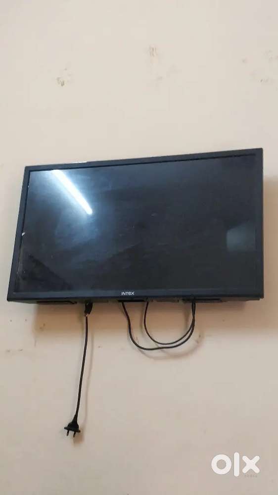 32 inch intex company TV display