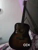 Guiter yahamaha acoustic