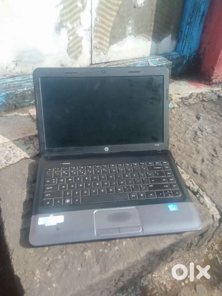 HP 450 i3 CPU - 4GB Ram