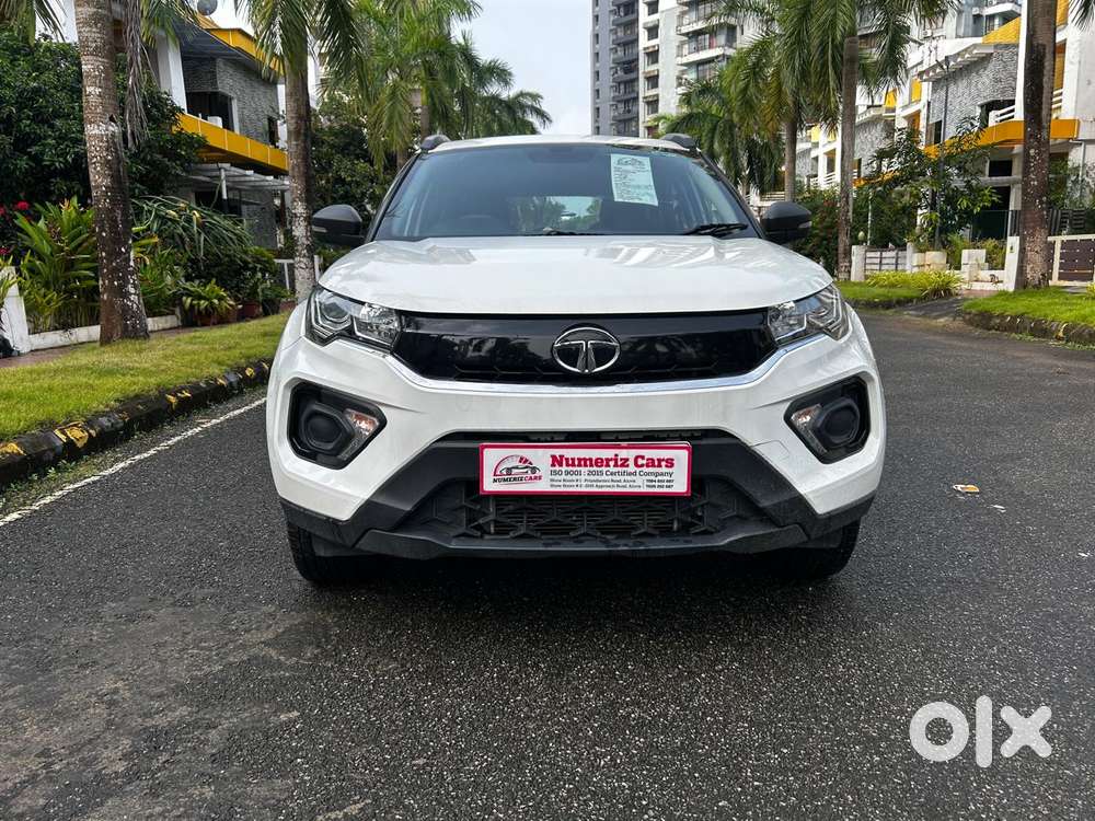 Tata Nexon 1.2 Revotron XMA AMT, 2020, Petrol