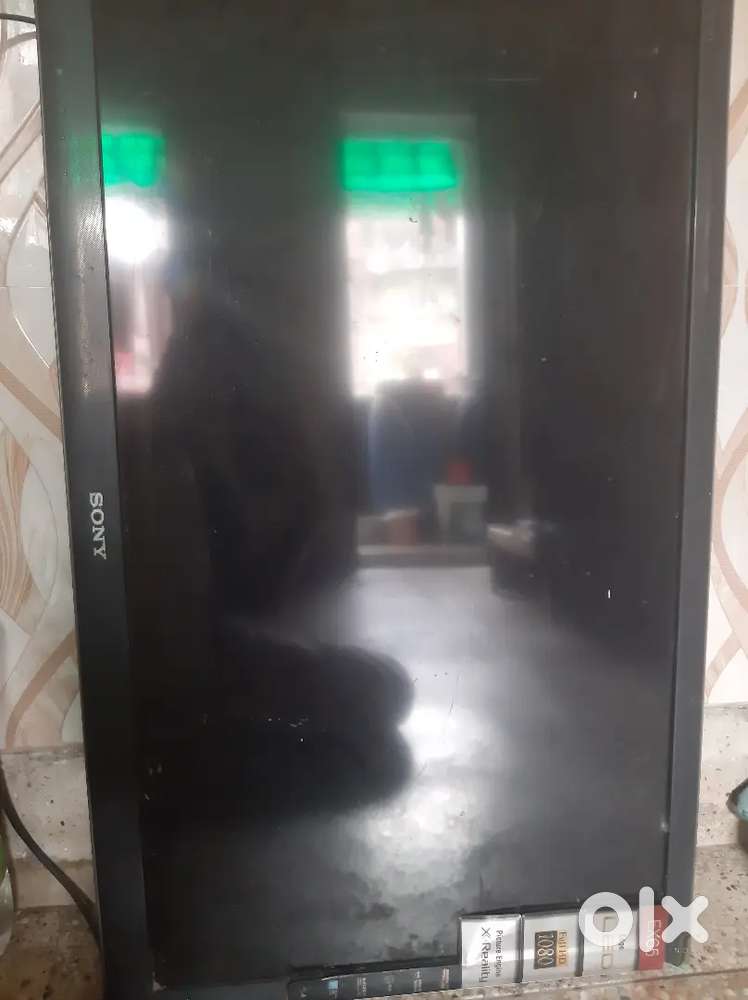 Second hand TV