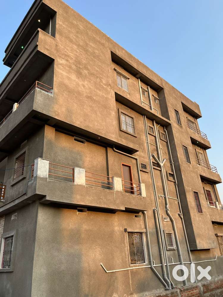 Family room and girls room avilable