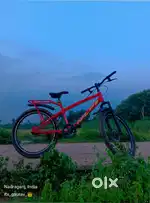 Cycle me koi problem nhi hai Bs piche wla dis kaam nhi krta hai