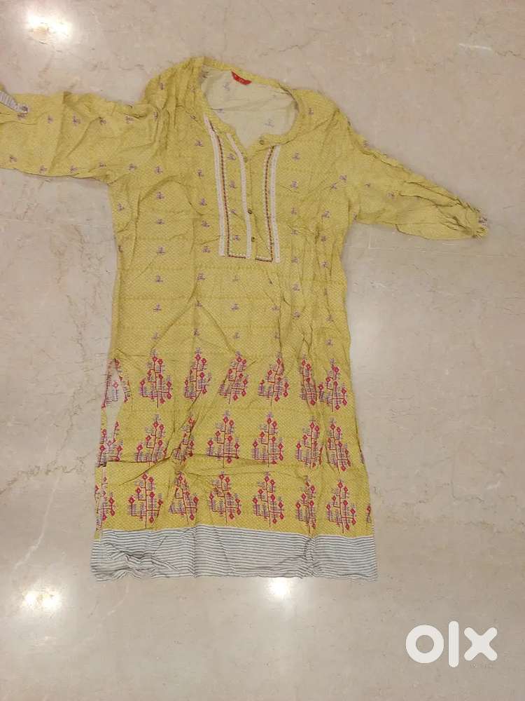 stulish and comfortable suit