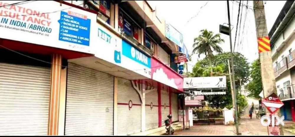 Space suitable for offices/finance / groundfloor near Dhanalaksmi bank