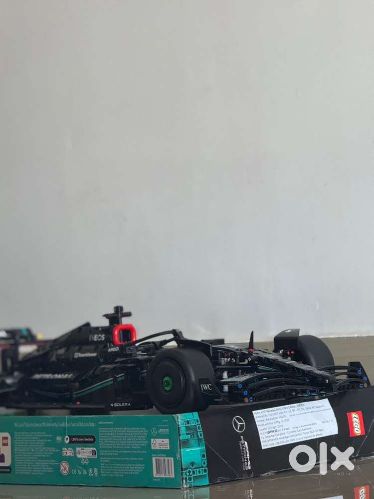 AMG MERCEDES F1 LEGO