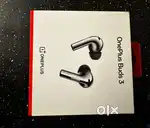 One Plus Buds 3 Earbuds