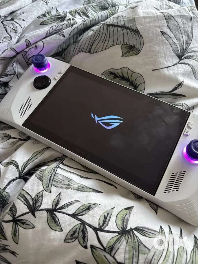 ASUS ROG Ally Z1 Extreme 2TB Upgraded 16GB RAM