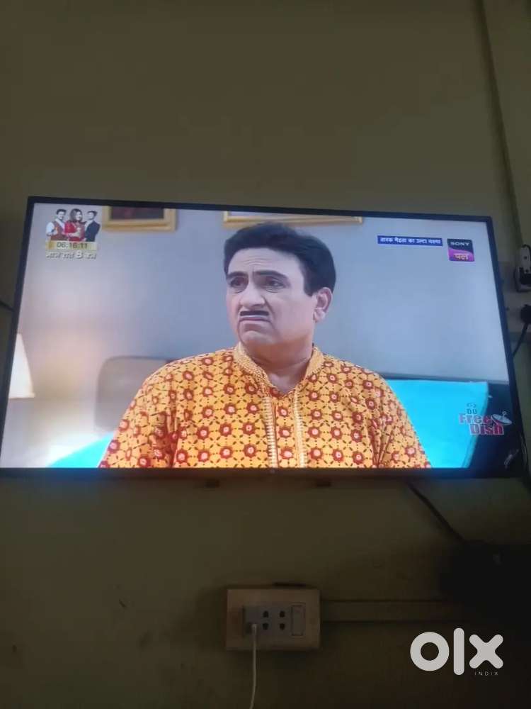 Mi tv for sell urgent buyers DM me asap