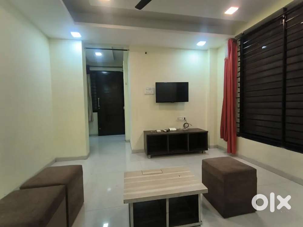 10000 rs 1BHK  2bhk unfurnished semi furnished full furnished